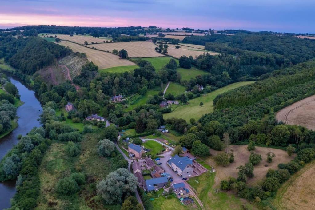 Cosy Cottage On Banks Of River Wye Foy Buitenkant foto
